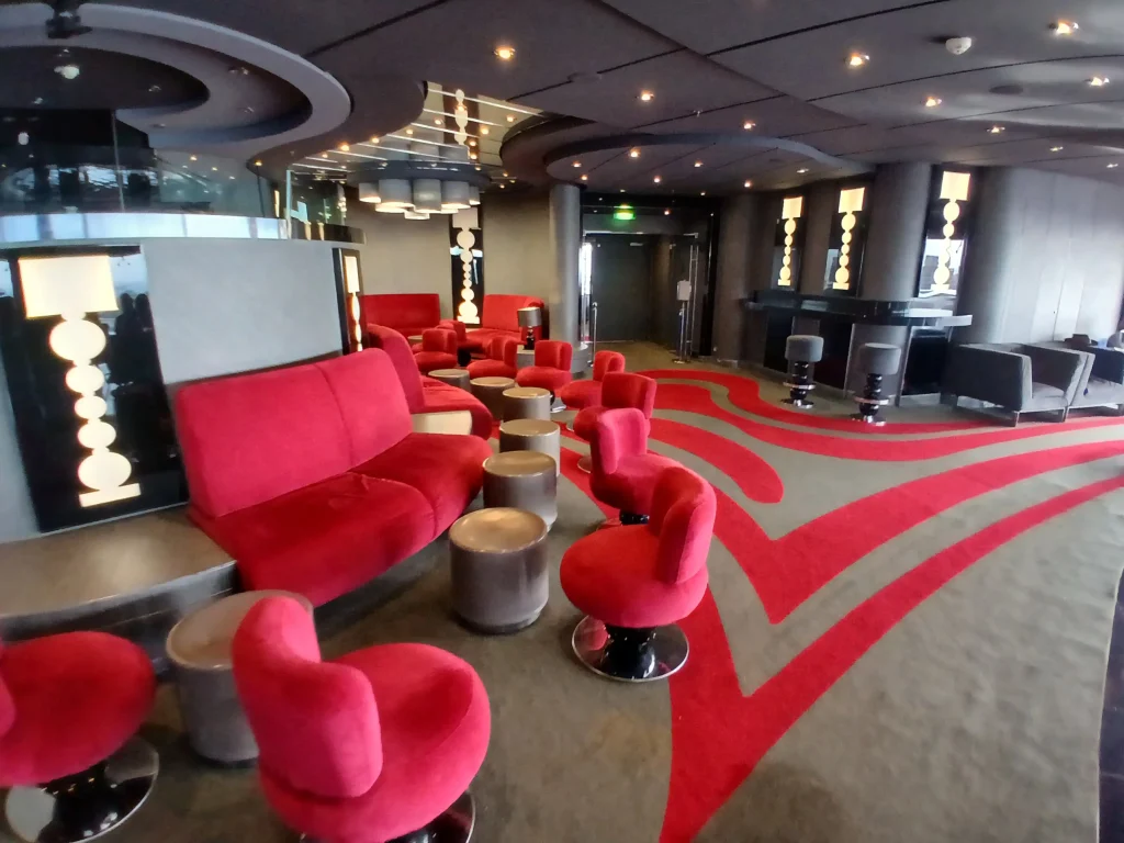MSC Divina avis - La discothèque Galaxy