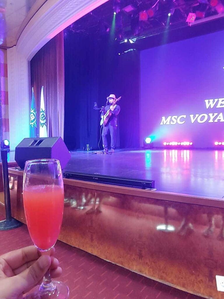 MSC Sinfonia entertainment