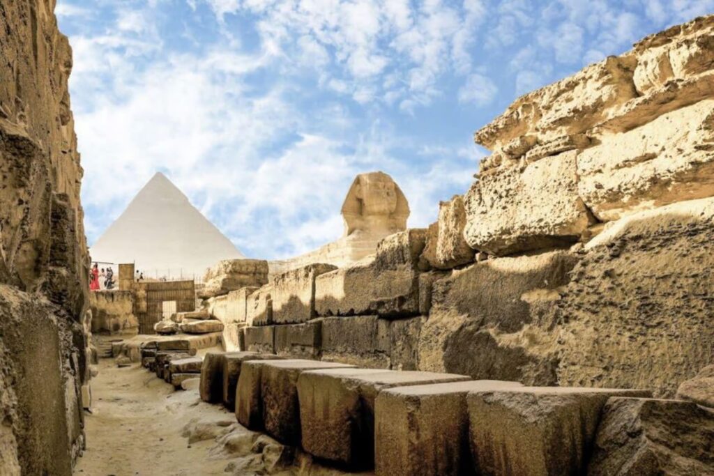 Circuit-Égypte-8-jours-tout-inclus-Pyramides-croisière-et-temples