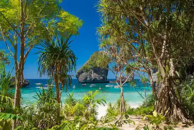 Phuket travel guide Koh Phi Phi island mtt 1