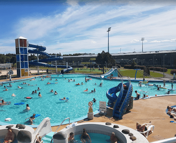 Visiter Reykjavik La piscine Laugardalslaug 1