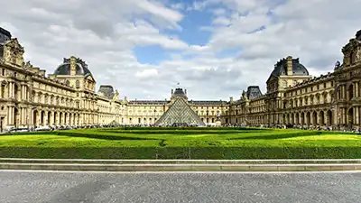 Paris travel guide Louvre Museum Paris