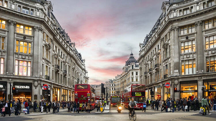 London travel guide Oxford Street mtt