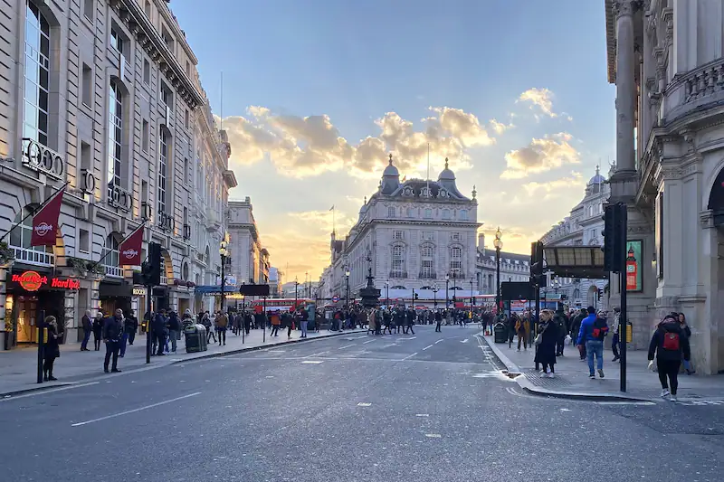 Piccadilly Circus