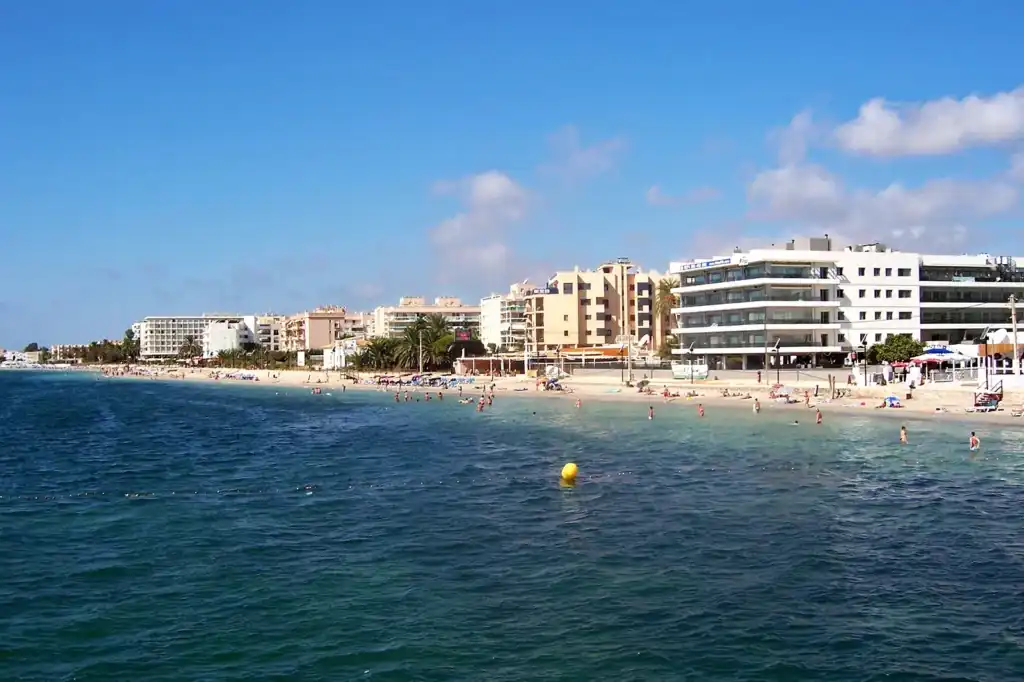 Playa d’en Bossa beaches ibiza mtt