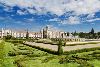 Scalo di crociera a Lisbona monastero jeronimos y torre belem 