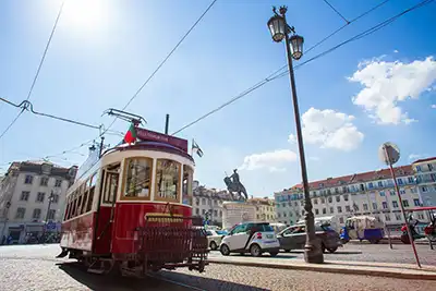 Scalo di crociera a Lisbona tram 28