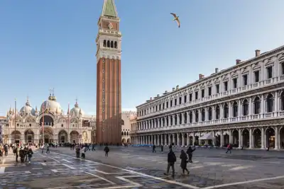 Visit Venice St. Mark's square Venise 1