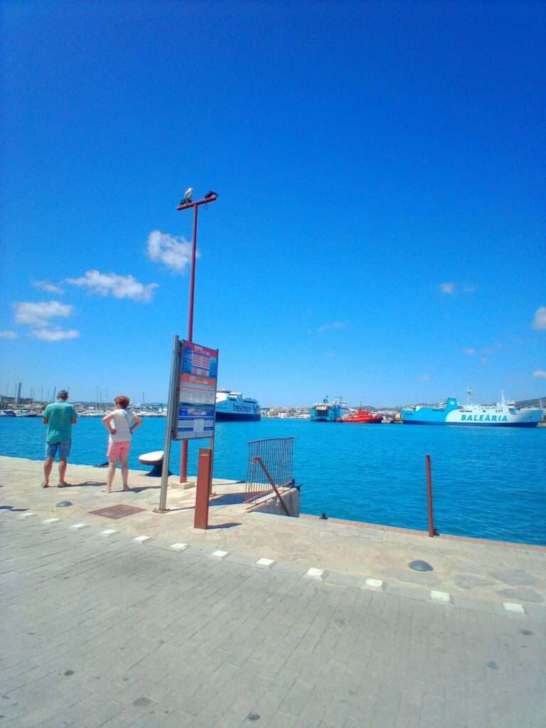 Taxis bateaux au port Ibiza 2