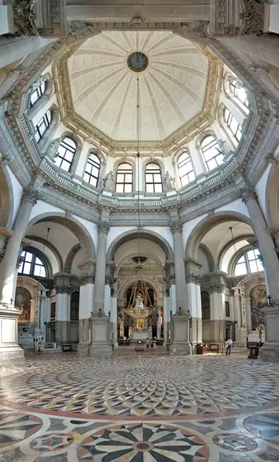 Visit Venice The basilica of Santa Maria della Salute 