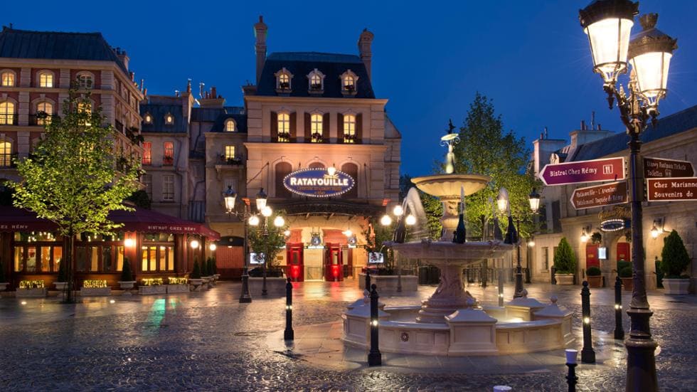 Attractions and shows at Disneyland Paris
