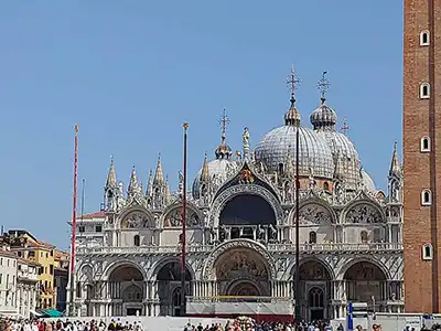 Cómo llegar desde el aeropuerto de Venecia al centro de la ciudad