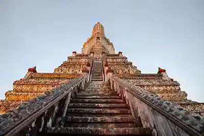 Visiter Bangkok – Wat Pho and Wat AruN