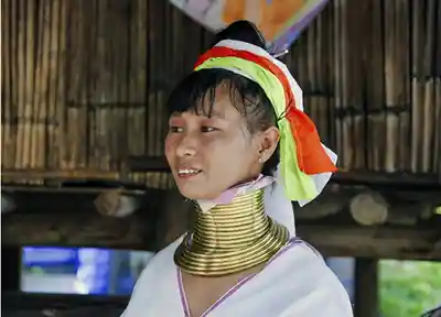 femme au long cou chiang mai
