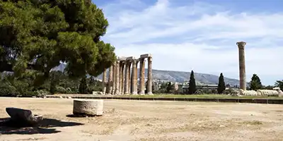 Athens travel guide The Olympiaion athens